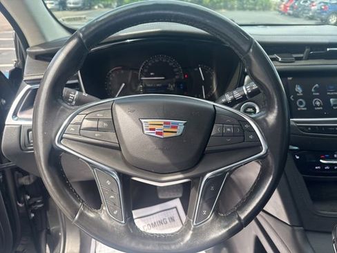 Used 2019 Cadillac XT5 Luxury w/ Trailering Package AWD/4WD image 17