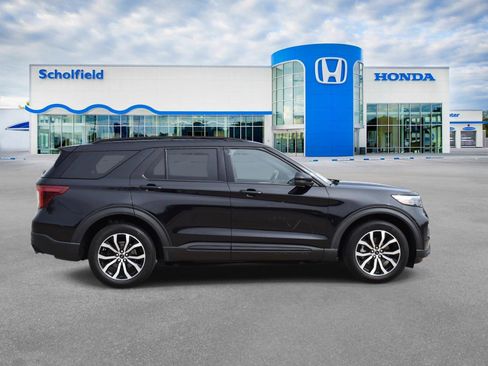 Used 2020 Ford Explorer ST w/ Premium Technology Package image 2
