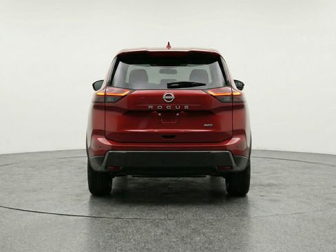 Used 2025 Nissan Rogue SV image 7