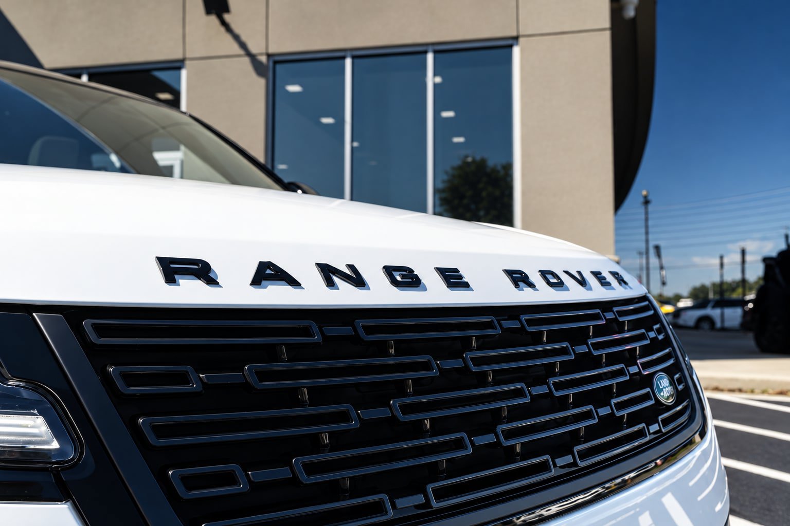 Used 2026 Land Rover Range Rover Velar Dynamic SE AWD/4WD image 16