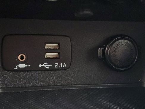 Certified 2023 Subaru Forester Limited w/ Popular Package #2 image 34