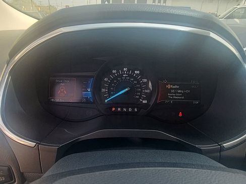 Used 2019 Ford Edge Titanium w/ Equipment Group 301A AWD/4WD image 25