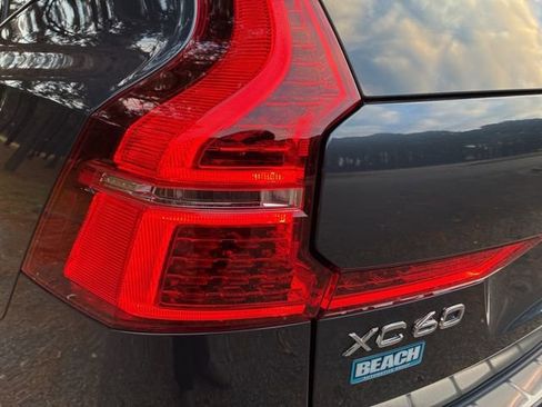 Used 2023 Volvo XC60 B6 Ultimate w/ Protection Package Premier image 14