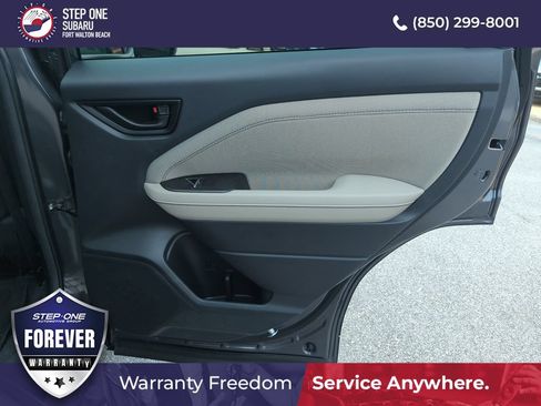Used 2026 Subaru Forester Premium AWD/4WD image 33