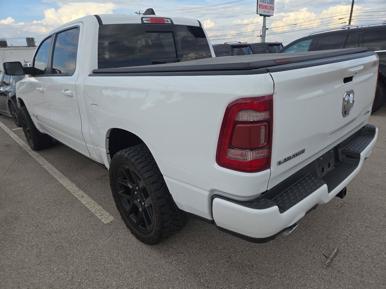 Used 2023 RAM 1500 Laramie AWD/4WD image 6