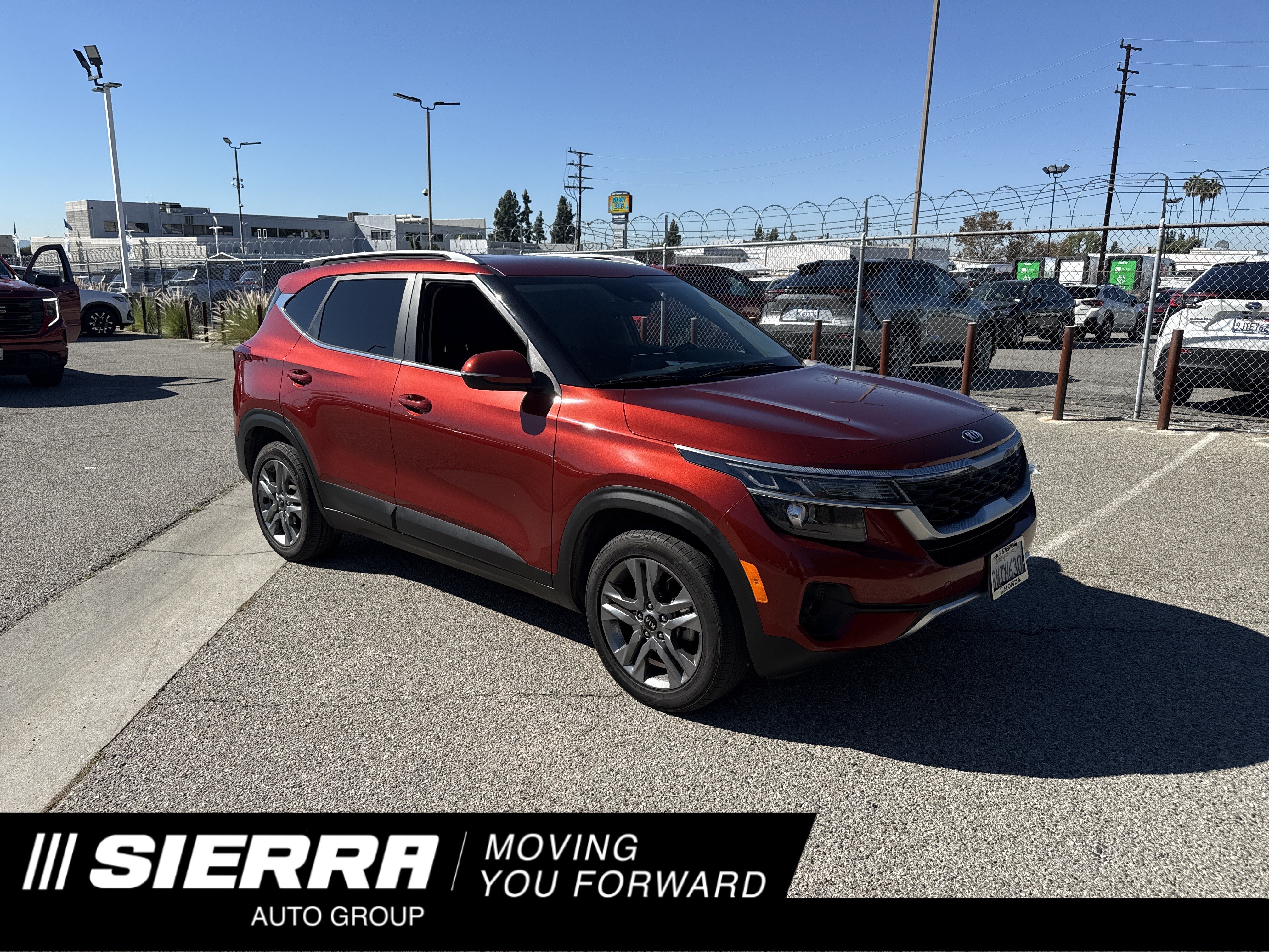 Used 2021 Kia Seltos S FWD image 1