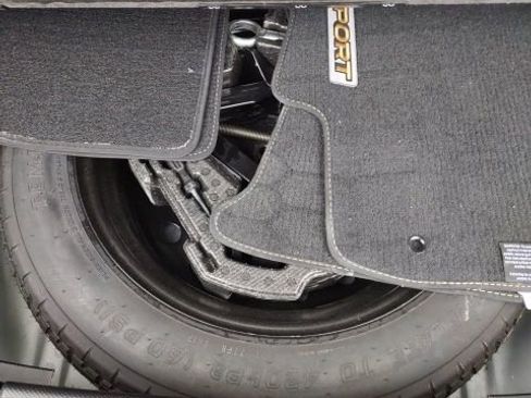 Used 2022 Subaru Crosstrek 2.5i Sport w/ Moonroof Package image 19