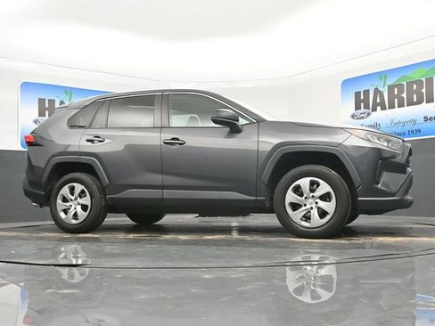 Used 2022 Toyota RAV4 LE FWD image 22