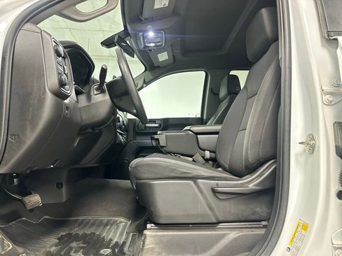 Used 2021 Chevrolet Silverado 1500 Custom image 18