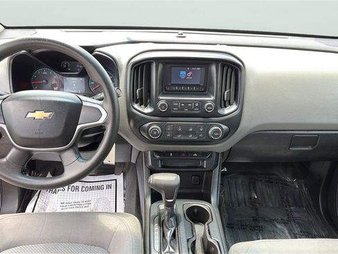 Used 2015 Chevrolet Colorado W/T w/ WT Convenience Package AWD/4WD image 20