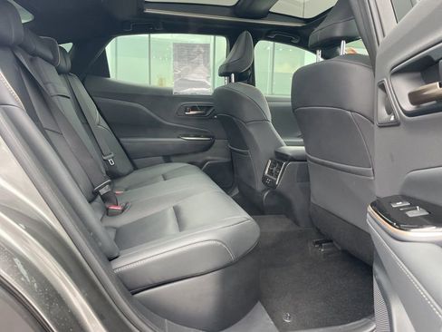 Used 2025 Toyota Crown Platinum image 17