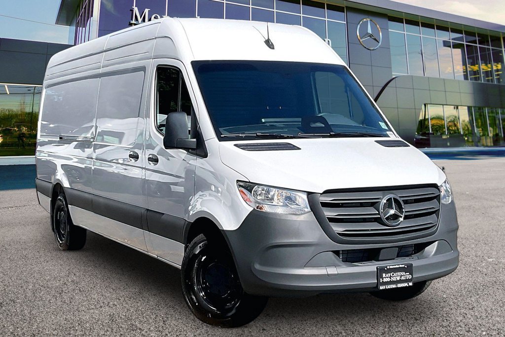 Used 2026 Mercedes-Benz Sprinter 2500 image 1