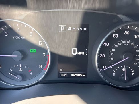 Used 2017 Hyundai Elantra Limited w/ Limited Tech Package 04 image 25