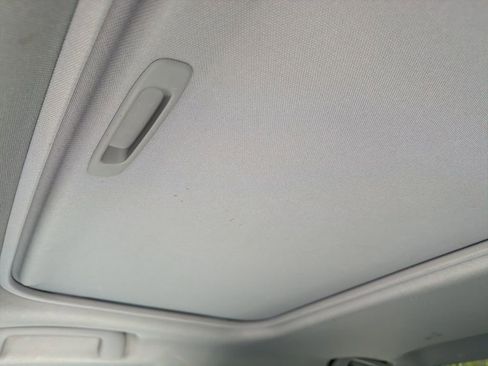 Used 2016 Toyota Camry XLE w/ Moonroof Package image 27