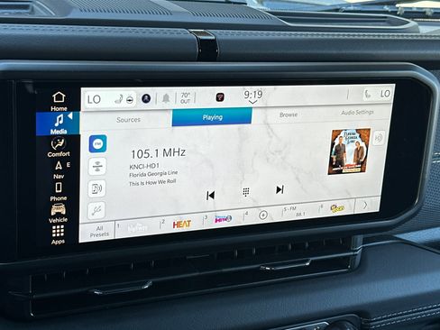 New 2025 Jeep Wrangler Unlimited Rubicon 392 image 17