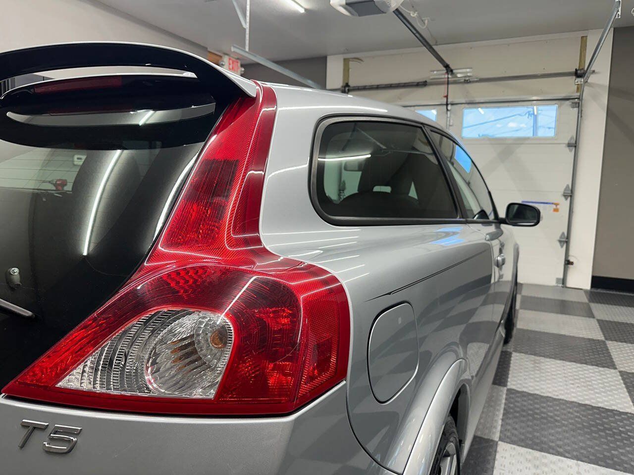 Used 2013 Volvo C30 T5 R-Design w/ Climate Pkg FWD image 17