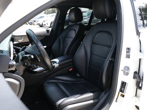 Used 2018 Mercedes-Benz C 350e Sedan image 9