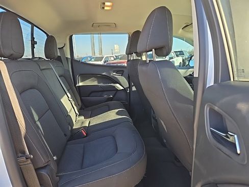 Used 2021 Chevrolet Colorado LT w/ Safety Package image 19