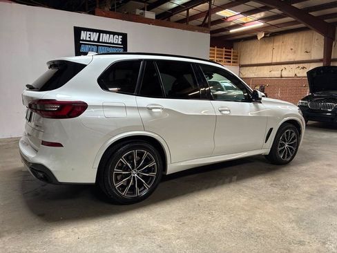 Used 2020 BMW X5 xDrive40i w/ M Sport Package AWD/4WD image 3