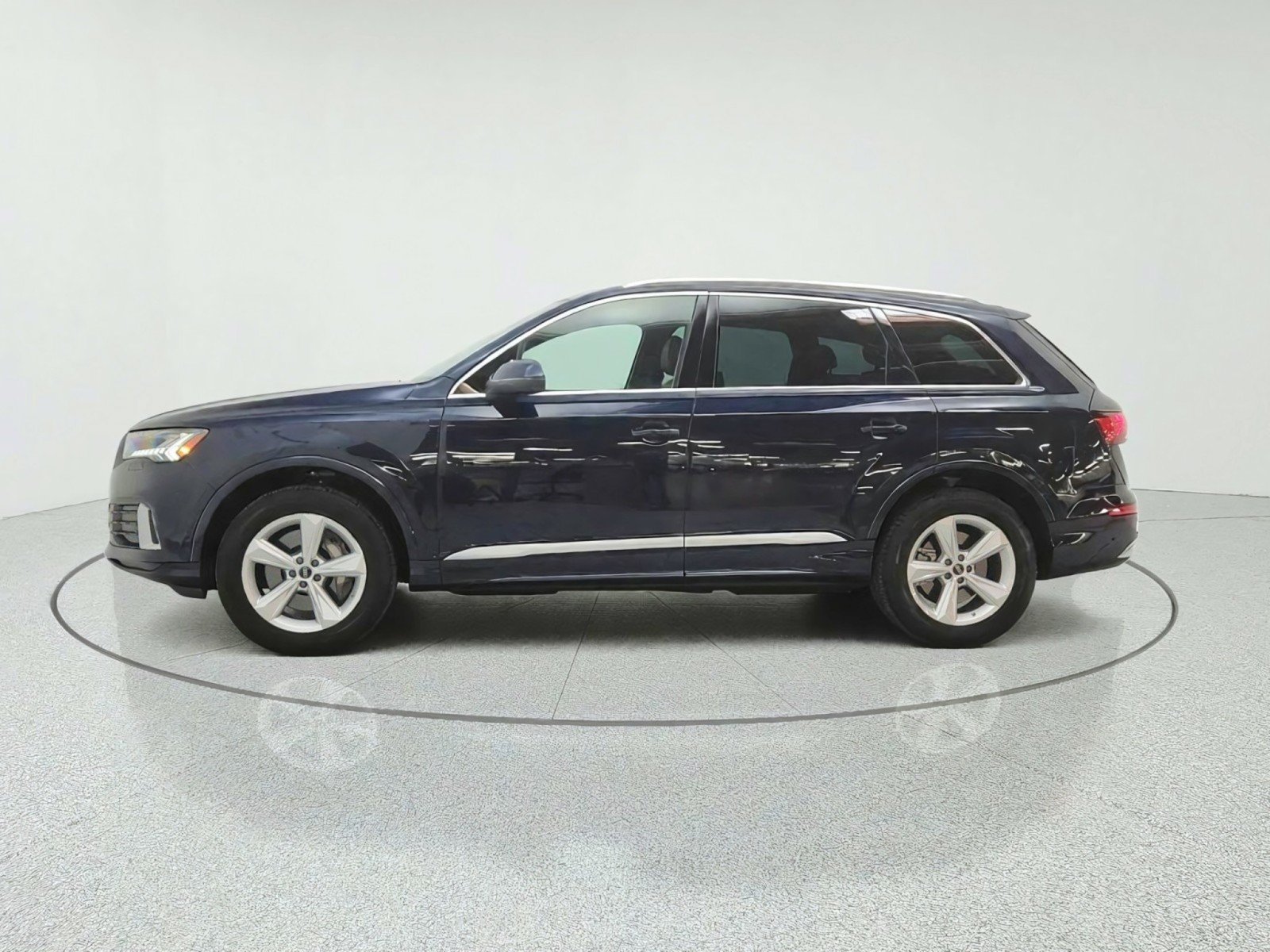 Used 2023 Audi Q7 2.0T Premium Plus AWD/4WD image 8
