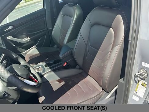 Used 2022 Volkswagen Jetta GLI Autobahn FWD image 5