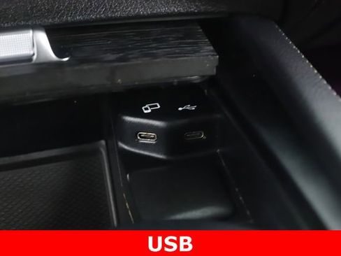 Used 2022 Mercedes-Benz GLE 450 4MATIC image 25