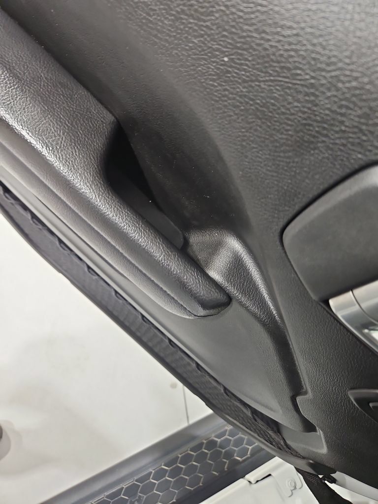 Used 2025 Jeep Wrangler Sport AWD/4WD image 12