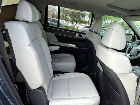 New 2026 Hyundai Santa Fe Limited AWD/4WD image 9