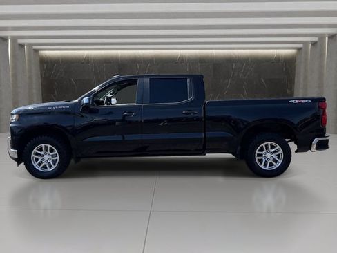 Used 2021 Chevrolet Silverado 1500 LT AWD/4WD image 2