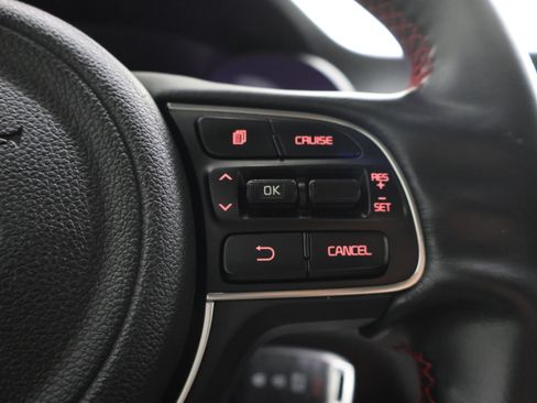 Used 2017 Kia Optima LX FWD image 12