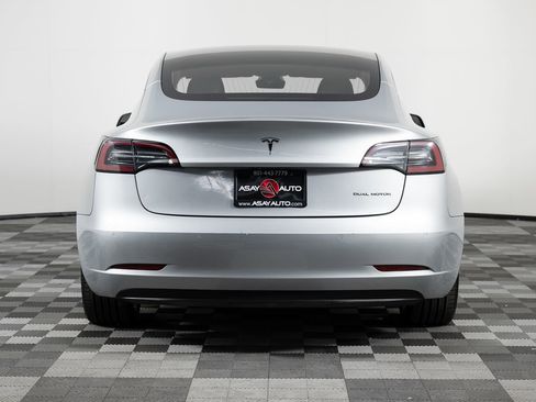 Used 2018 Tesla Model 3 Long Range image 6