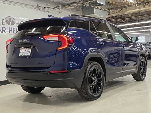 Used 2022 GMC Terrain SLE w/ Driver Convenience Package AWD/4WD image 8