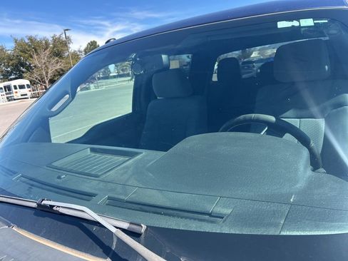 Used 2011 Ford F150 XLT w/ XLT Chrome Pkg image 17