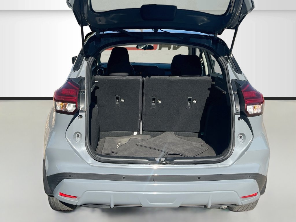 Used 2023 Nissan Kicks SV FWD image 23