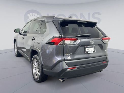 Used 2024 Toyota RAV4 XLE AWD/4WD image 4