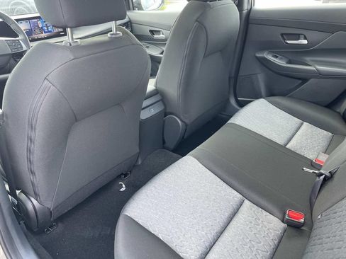 New 2026 Nissan Sentra SV w/ SV Convenience Package FWD image 18