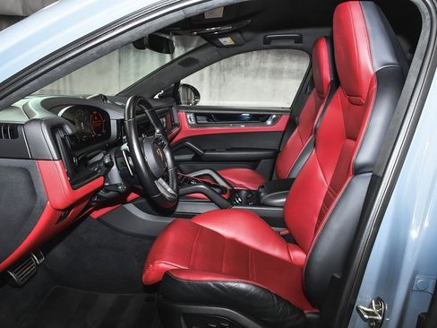 Used 2024 Porsche Cayenne Turbo GT image 52