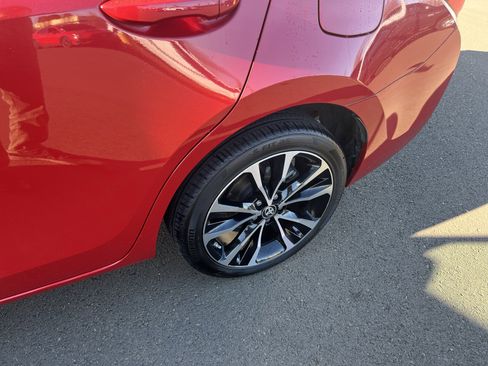 Used 2018 Toyota Corolla SE image 25