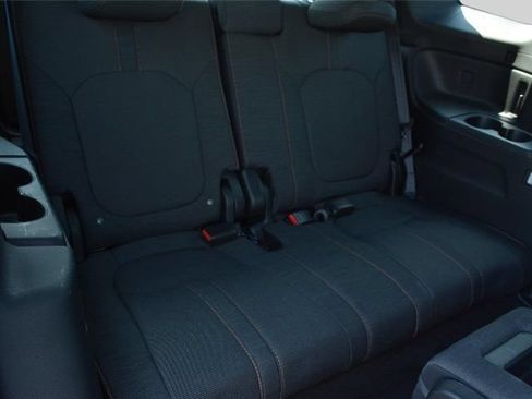 Used 2025 Honda Pilot Sport image 24