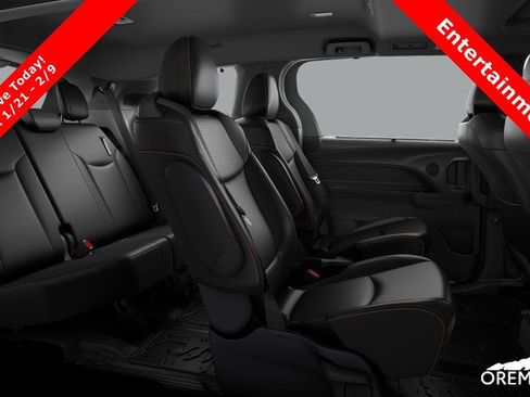 New 2026 Toyota Sienna XLE Woodland Edition image 24