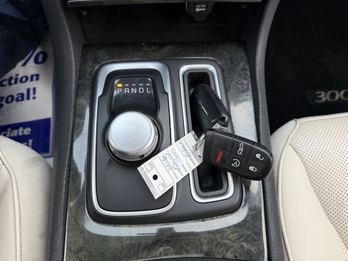 Used 2016 Chrysler 300 C image 13