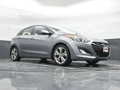 Used 2014 Hyundai Elantra GT w/ Option Group 03 image 38