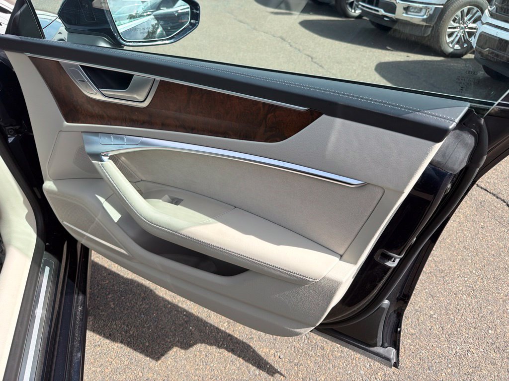 Used 2023 Audi A7 Prestige w/ Luxury Package AWD/4WD image 15