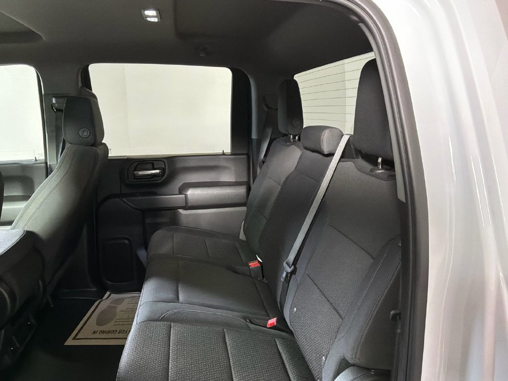 Used 2025 Chevrolet Silverado 3500 W/T AWD/4WD image 21