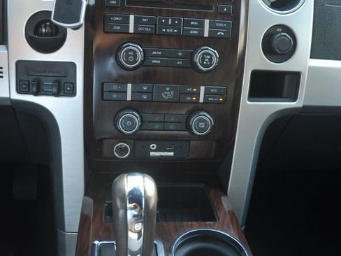 Used 2010 Ford F150 Platinum image 29