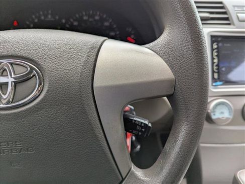 Used 2007 Toyota Camry LE image 14