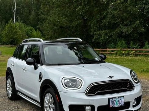 Used 2018 MINI Cooper Countryman S FWD image 2