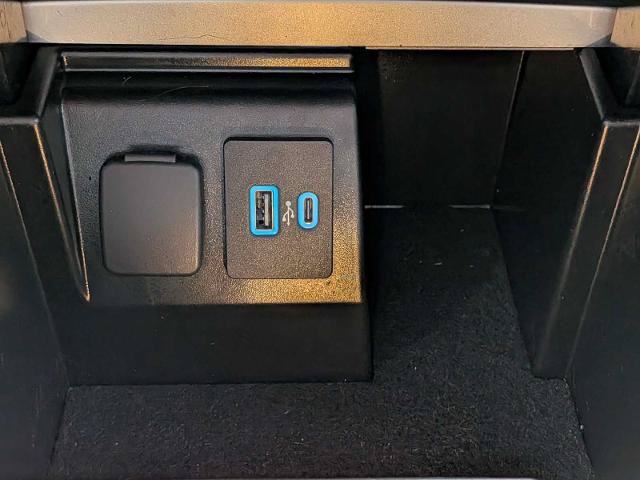 Certified 2024 Ford Explorer XLT AWD/4WD image 27