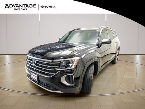 Used 2025 Volkswagen Atlas SE AWD/4WD image 4