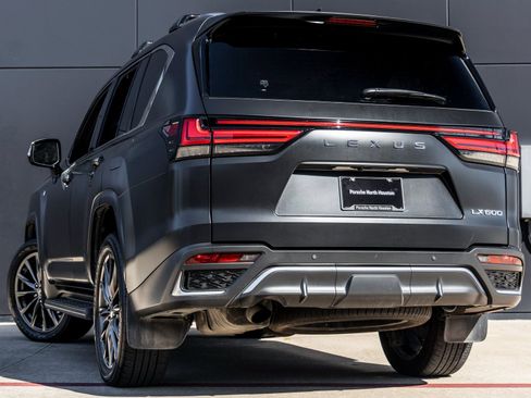 Used 2022 Lexus LX 600 F Sport w/ Accessory Package (Z1) image 6